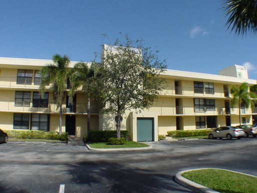 11 Royal Palm, Boca Raton, FL 33432