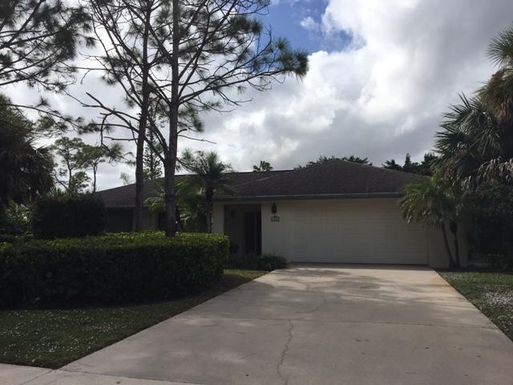 151 Old Country, Wellington, FL 33414