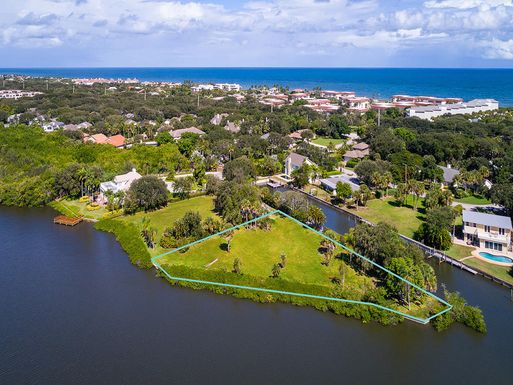 884 Indian, Vero Beach, FL 32963