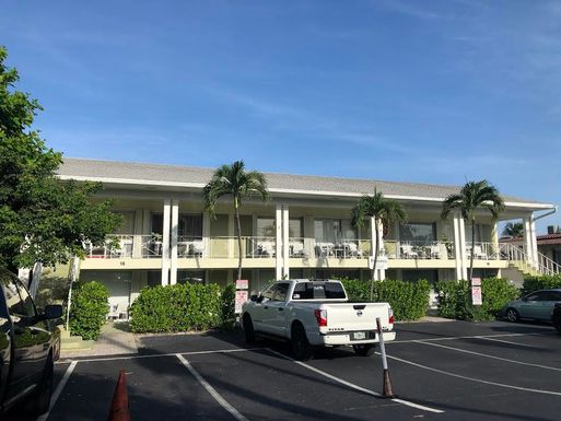 18 Salina, Delray Beach, FL 33483