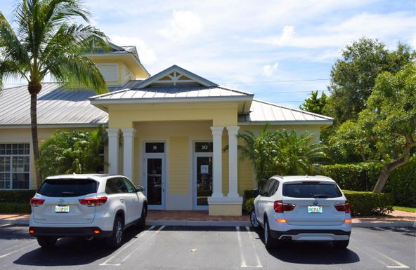 1935 Commerce, Jupiter, FL 33458