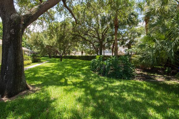 7303 Geminata Oak, Palm Beach Gardens, FL 33410