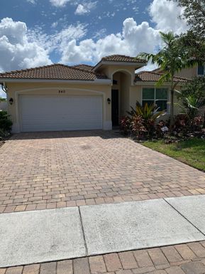 840 Palm Tree, West Palm Beach, FL 33415