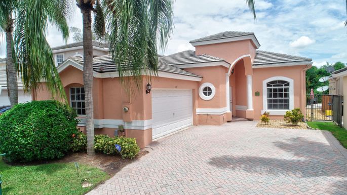 8291 Hampton Wood, Boca Raton, FL 33433