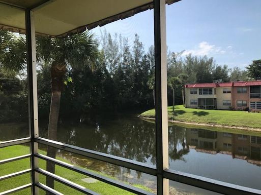 232 Lake Dora, West Palm Beach, FL 33411