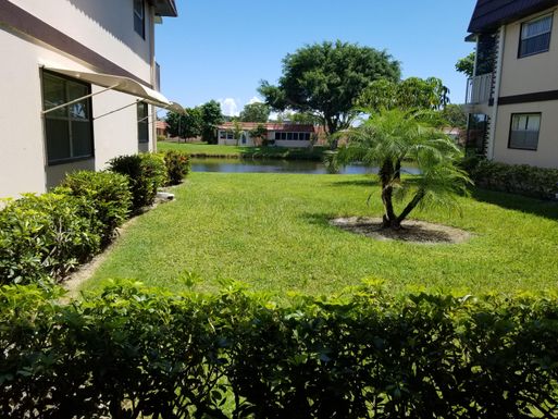 14 Brittany, Delray Beach, FL 33446