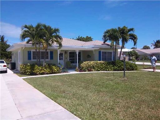 2422 Tamarind, Hutchinson Island, FL 34949