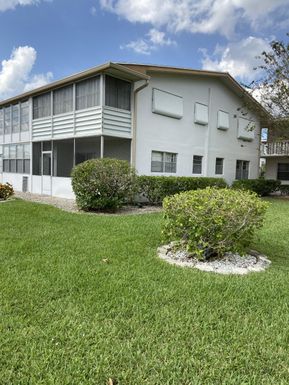 9 Northampton A, West Palm Beach, FL 33417