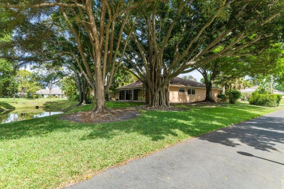 13170 Bonnette, West Palm Beach, FL 33418