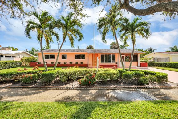 524 Inlet, North Palm Beach, FL 33408