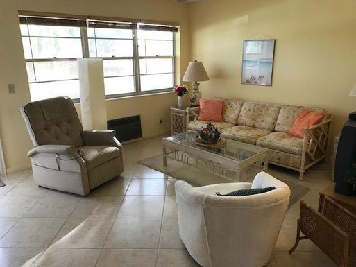 426 Markham T, Deerfield Beach, FL 33442