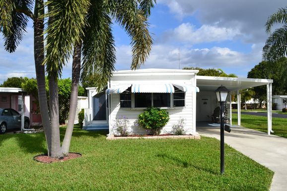 8157 South, Boca Raton, FL 33433