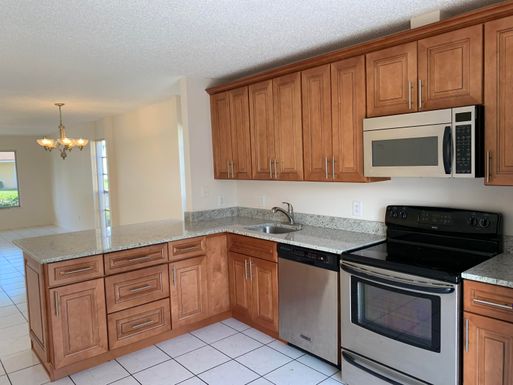 4739 Orleans, West Palm Beach, FL 33415