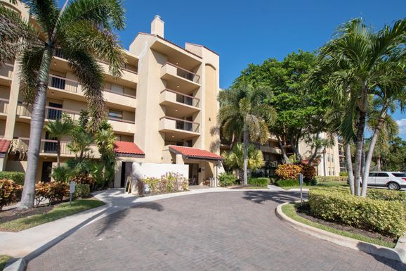 825 Egret, Delray Beach, FL 33444