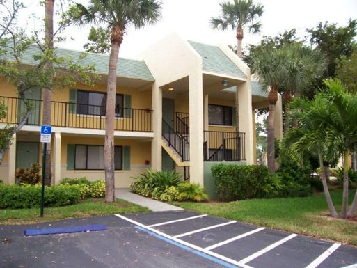 1203 Meadows, Boynton Beach, FL 33436