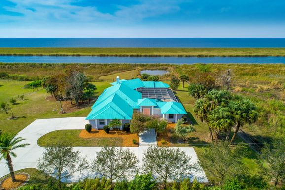 16900 Conners, Canal Point, FL 33438