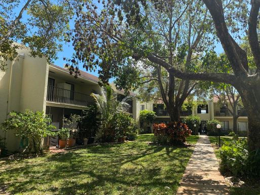 150 Pineview, Jupiter, FL 33469