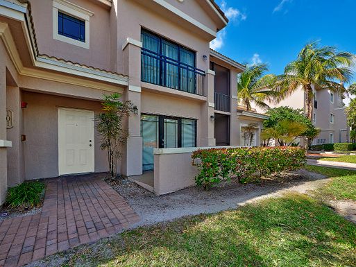 2801 Sarento, Palm Beach Gardens, FL 33410