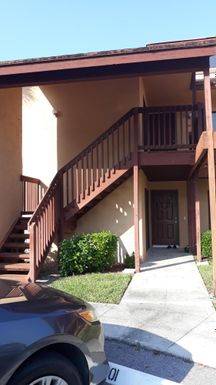 802 Lakeview, Royal Palm Beach, FL 33411