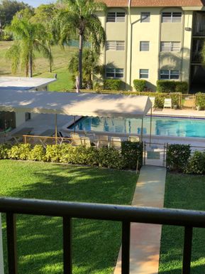 5601 2nd, Boca Raton, FL 33487