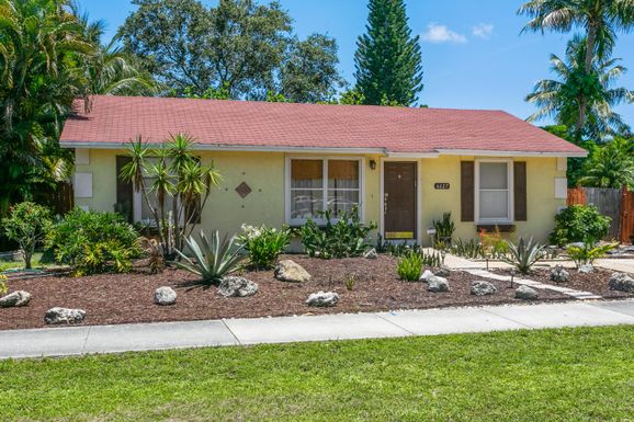 6627 Jupiter Gardens, Jupiter, FL 33458