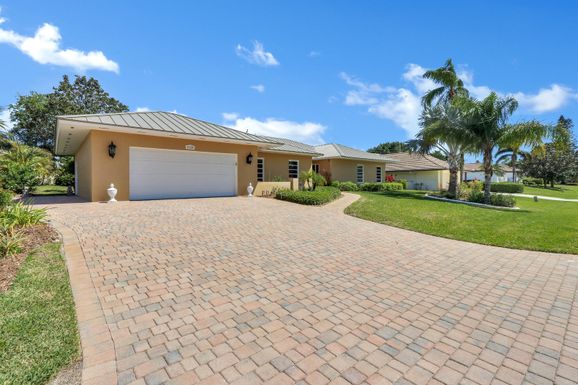 4124 Fairway East, Stuart, FL 34997