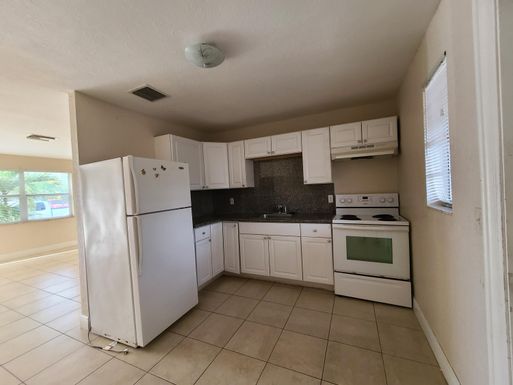 1277 Sunrise, West Palm Beach, FL 33406