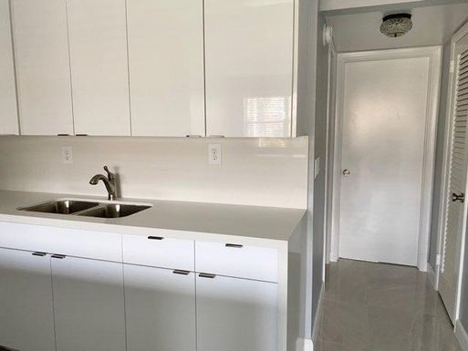 7 Kingswood A, West Palm Beach, FL 33417