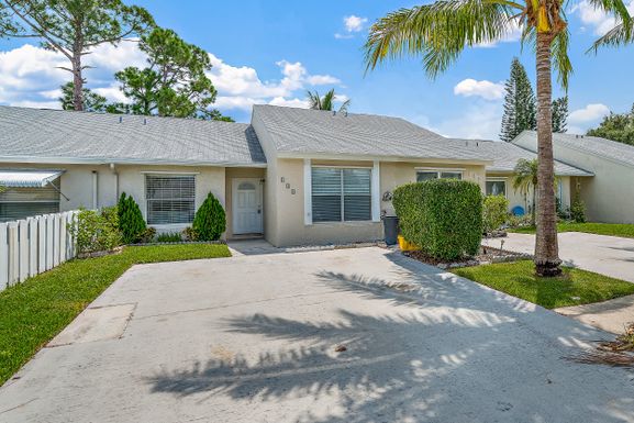 140 Deerfield, Jupiter, FL 33458