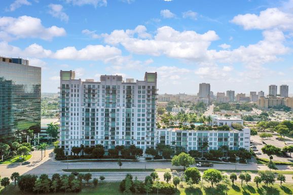 300 Australian, West Palm Beach, FL 33401