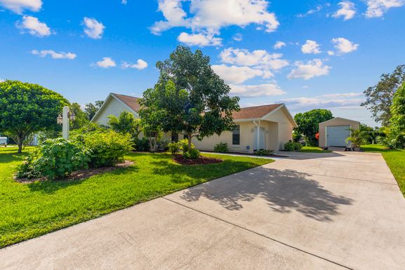 1738 Westmoreland, Port Saint Lucie, FL 34952