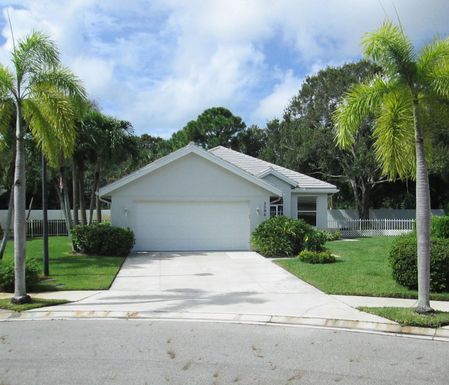 5096 Sweetbrier, Hobe Sound, FL 33455