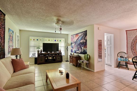 906 Savannas Point, Fort Pierce, FL 34950