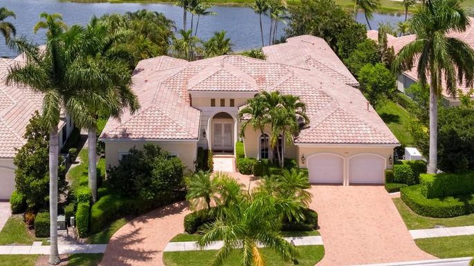 7150 Winding Bay, West Palm Beach, FL 33412