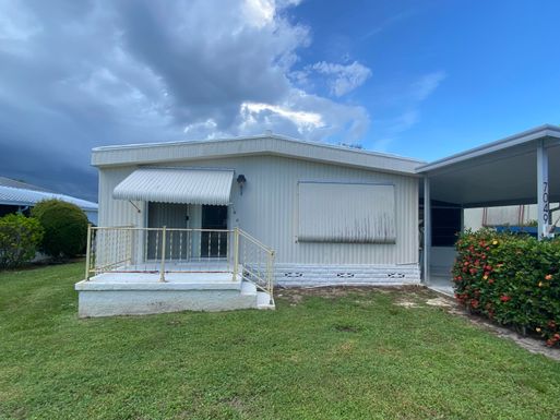 7049 Congress, Hobe Sound, FL 33455