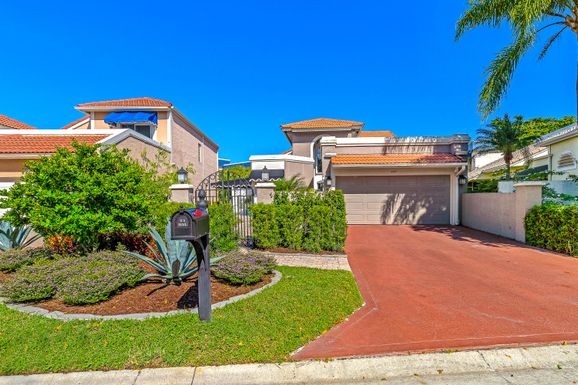 349 Pelican, Delray Beach, FL 33483