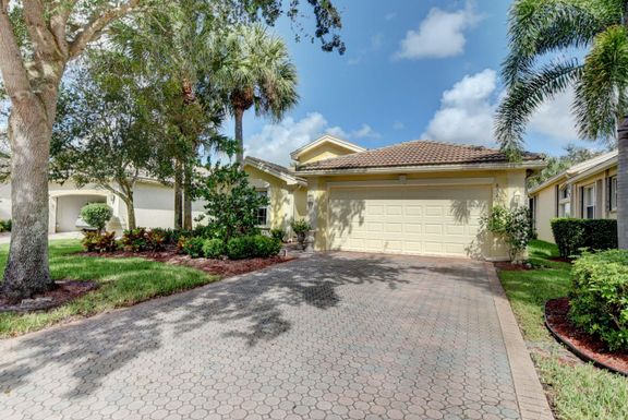 8821 Arbor Walk, Lake Worth, FL 33467