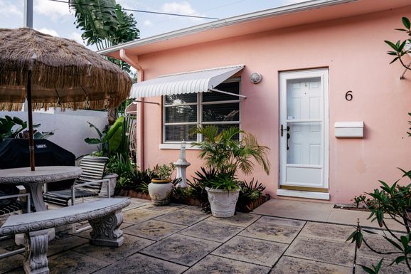 317 Pershing, West Palm Beach, FL 33401