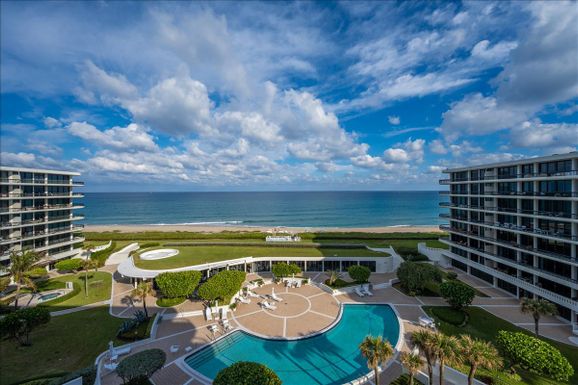 2660 Ocean, Palm Beach, FL 33480