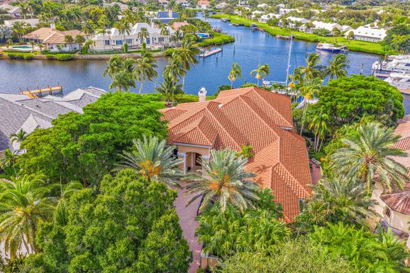 197 Spyglass, Jupiter, FL 33477