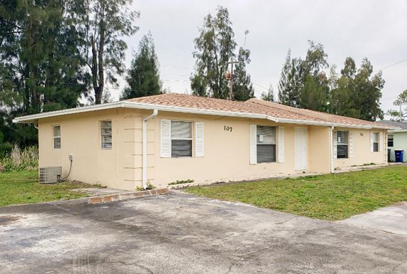 105-107 Westglen, Fort Pierce, FL 34981