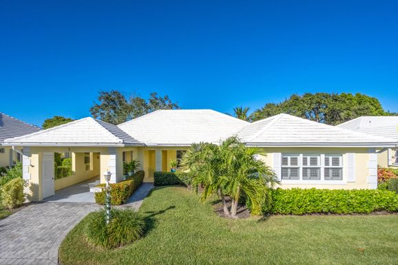 3 Acacia, Boynton Beach, FL 33436