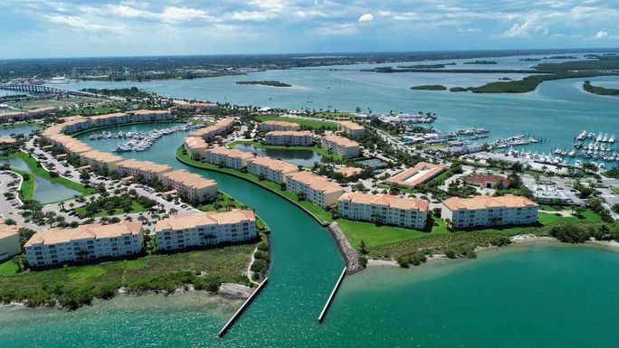 3 Harbour Isle, Fort Pierce, FL 34949