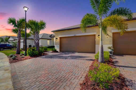 10894 Winding Lakes, Port Saint Lucie, FL 34987