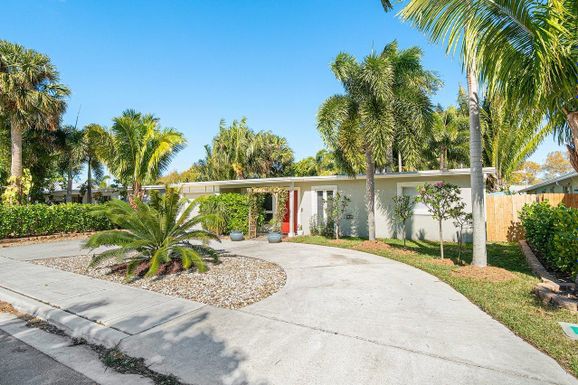 913 Chippewa, Jupiter, FL 33458