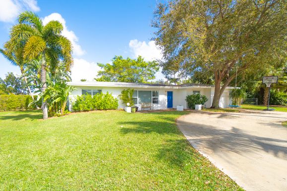 709 27th, Boynton Beach, FL 33435