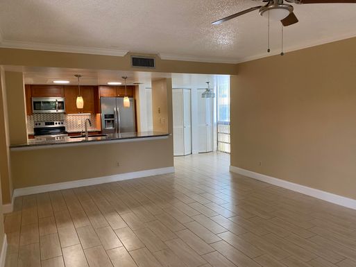 4283 Wood Ride, Boynton Beach, FL 33436