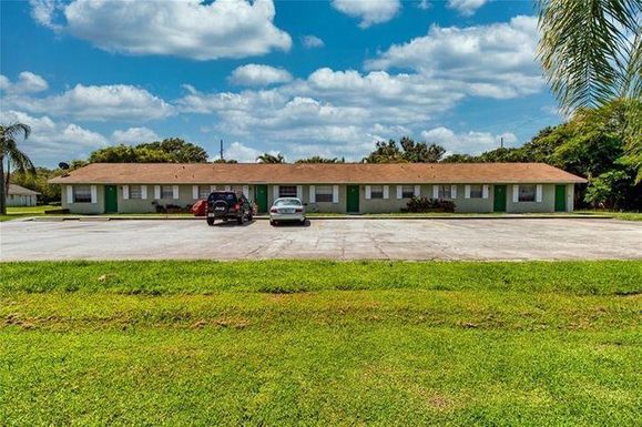 570 13th, Vero Beach, FL 32960