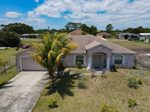 944 Del Rio, Port Saint Lucie, FL 34953