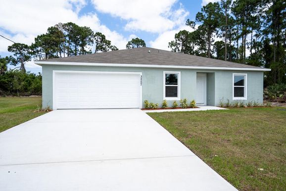 2573 Savage, Port Saint Lucie, FL 34953